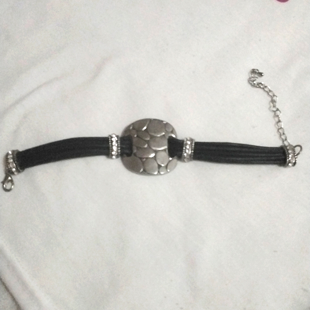 Black band bracelet with diamond loops silver stone like tile Stone in middle